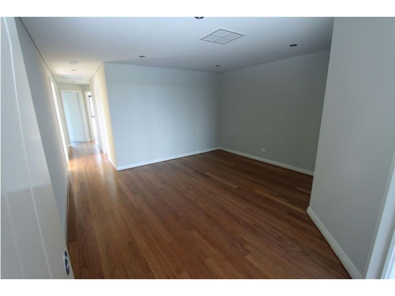 7/3 Galileo Loop, Mandurah WA 6210