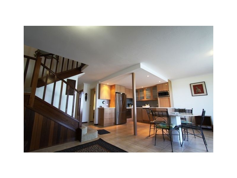 4/8 Winjan Place, Dudley Park WA 6210