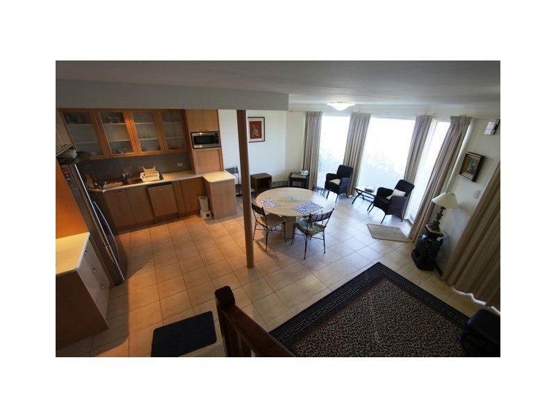 4/8 Winjan Place, Dudley Park WA 6210