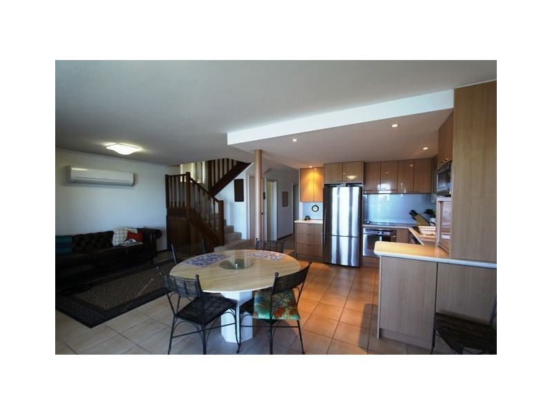 4/8 Winjan Place, Dudley Park WA 6210