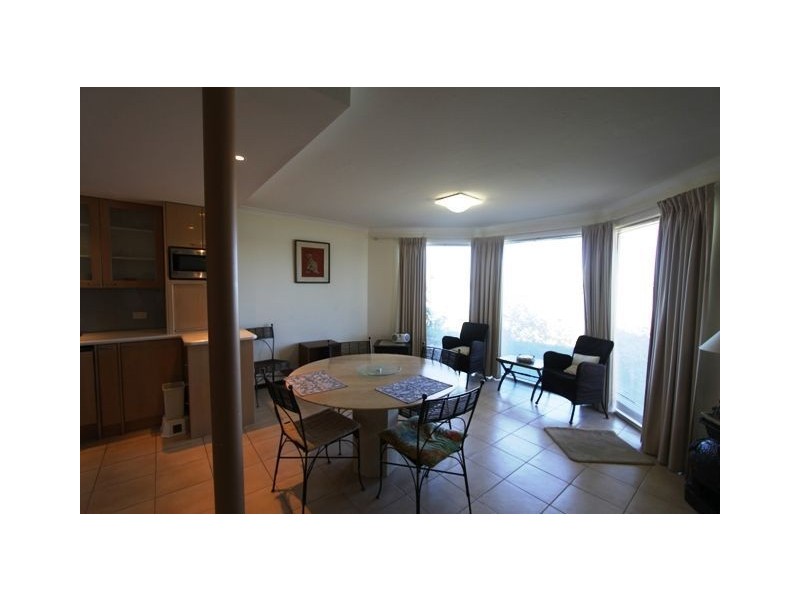 4/8 Winjan Place, Dudley Park WA 6210