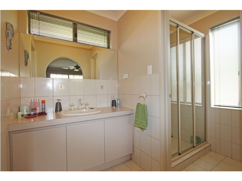 7 Bangalay Court, Halls Head WA 6210