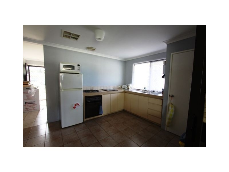 24 Valentino Close, Greenfields WA 6210