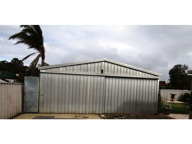 24 Valentino Close, Greenfields WA 6210