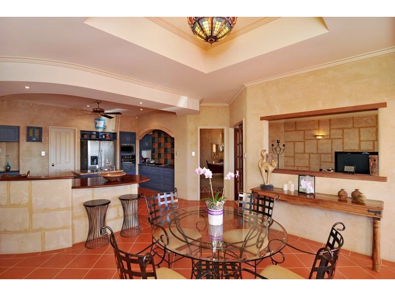14 Leisure Way, Halls Head WA 6210