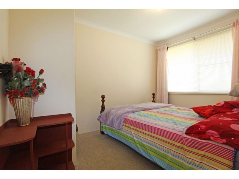 16 Lambourne Place, Halls Head WA 6210