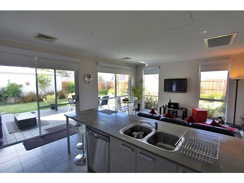 4 Arcot Court, Meadow Springs WA 6210