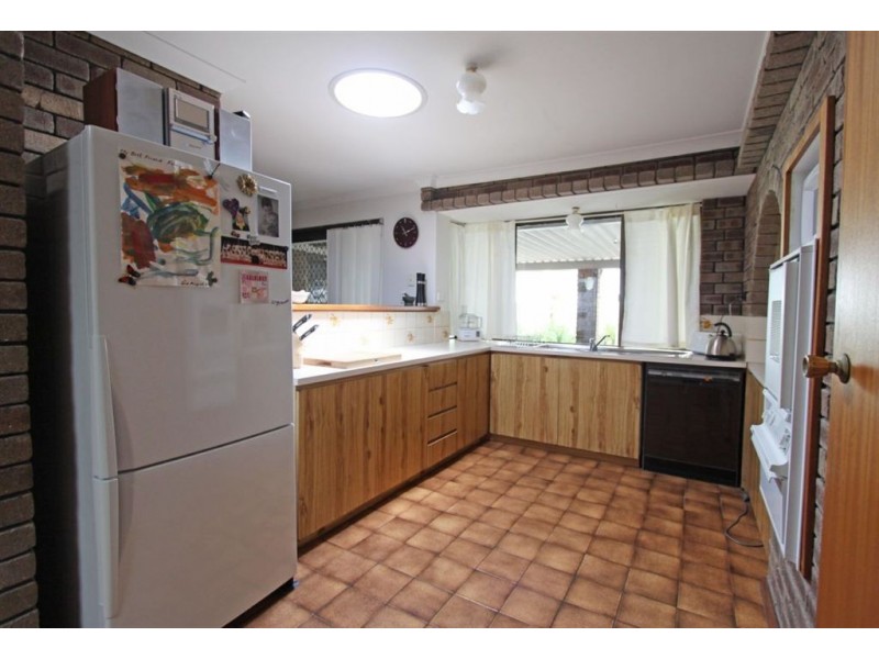 33 Vance Street, Dudley Park WA 6210