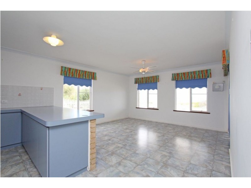 139 Spinaway Parade, Falcon WA 6210