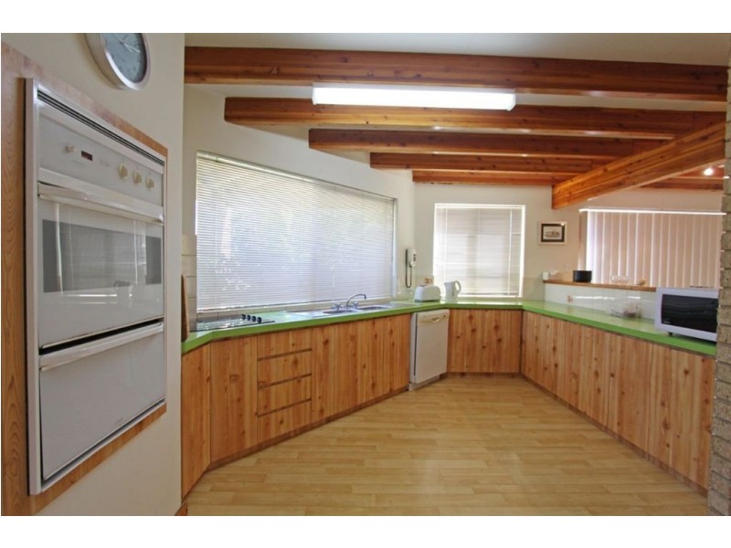 28 Clytie Road, Silver Sands WA 6210