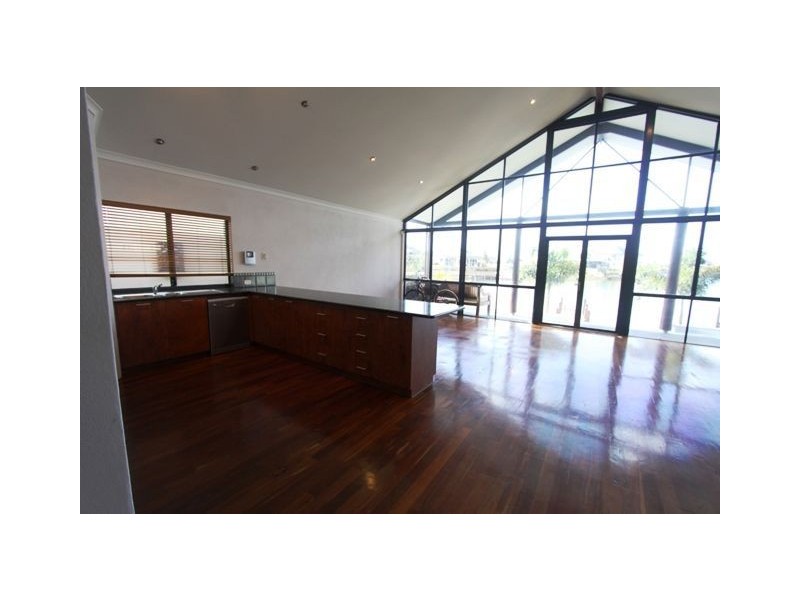 83 Avocet Island Retreat, Wannanup WA 6210