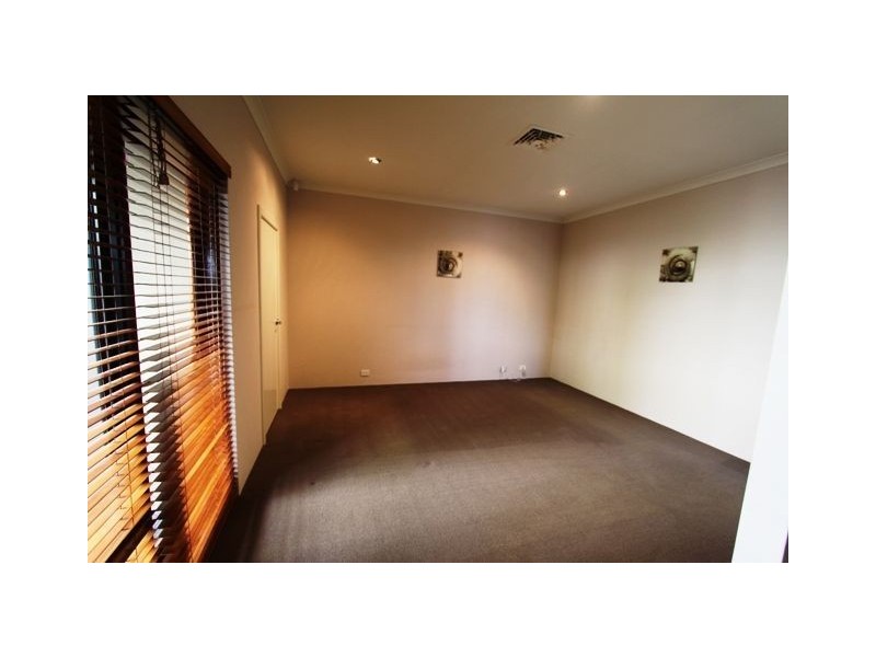 83 Avocet Island Retreat, Wannanup WA 6210