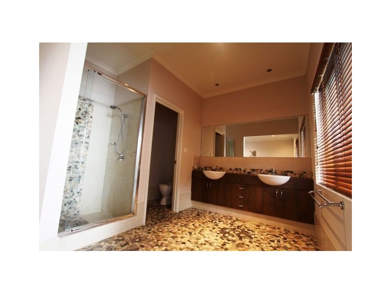 83 Avocet Island Retreat, Wannanup WA 6210