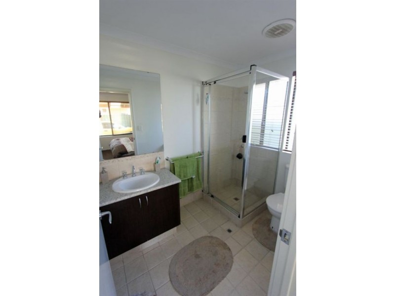 8 B Roy Road, Coodanup WA 6210