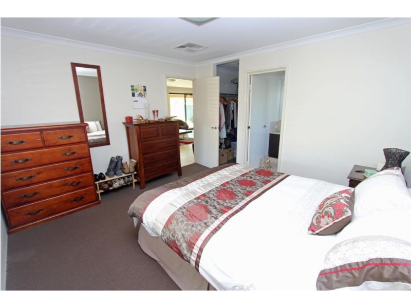 8 B Roy Road, Coodanup WA 6210