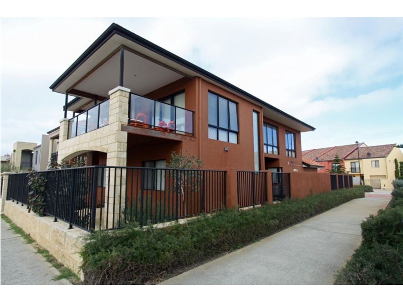 16 Village Mews, Wannanup WA 6210