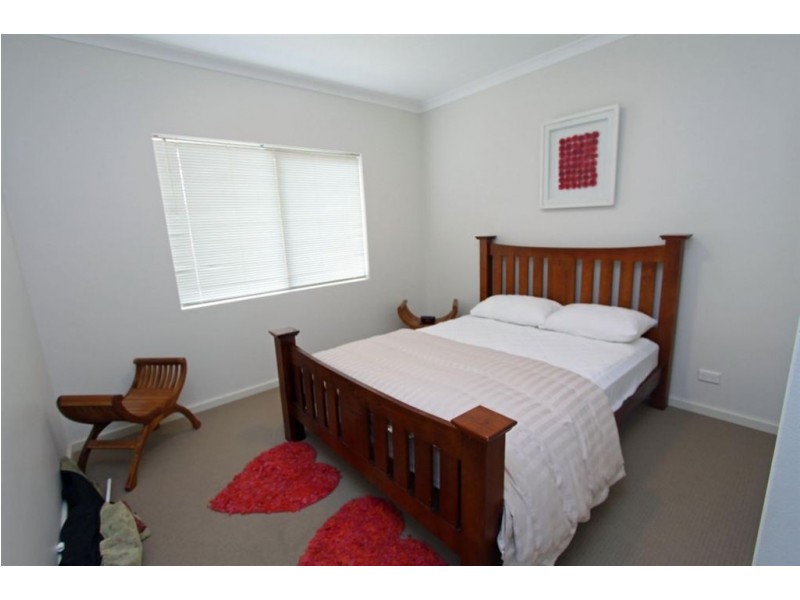 16 Village Mews, Wannanup WA 6210