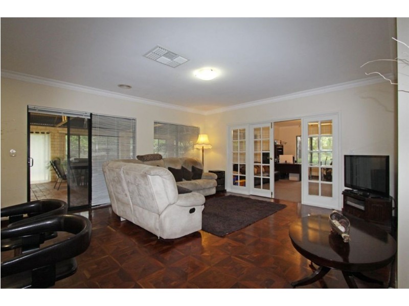 28 Clydesdale Drive, Greenfields WA 6210