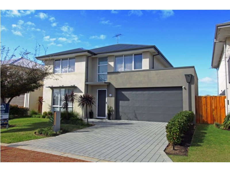 4 Arcot Court, Meadow Springs WA 6210