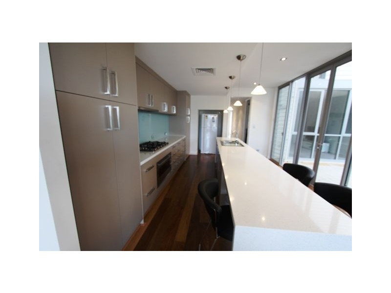 24 Tradewinds Retreat, Dudley Park WA 6210