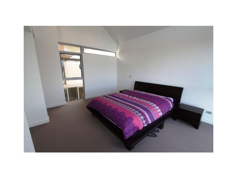 24 Tradewinds Retreat, Dudley Park WA 6210