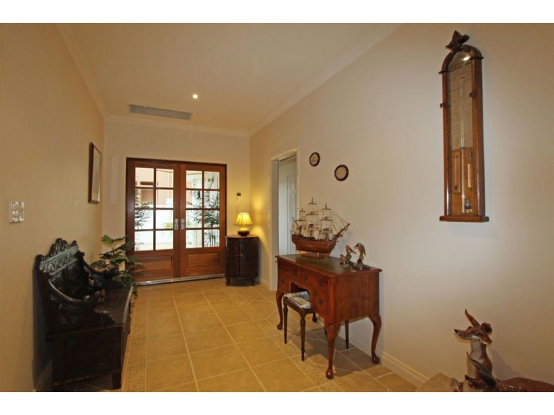 13 Picaroon Place, Halls Head WA 6210