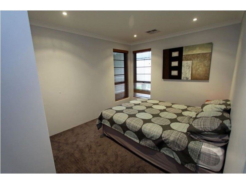 11 Toparoa Street, Baldivis WA 6171