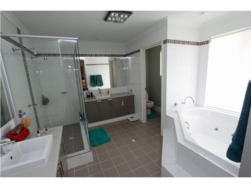 11 Toparoa Street, Baldivis WA 6171