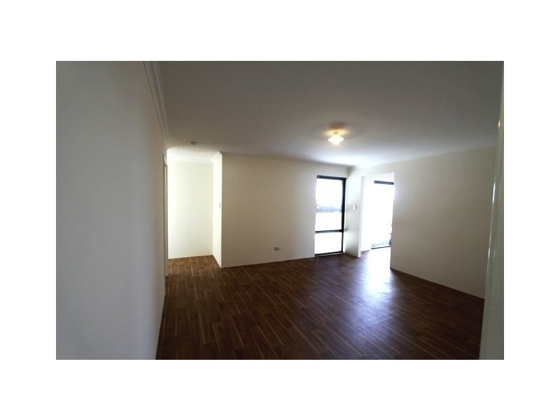 14 Lorea Loop, Halls Head WA 6210