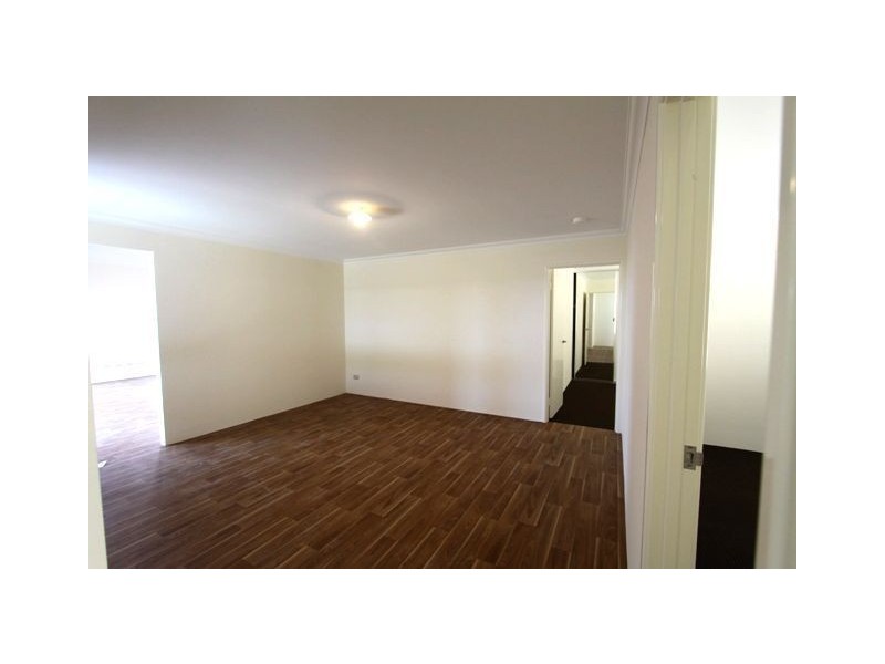 14 Lorea Loop, Halls Head WA 6210