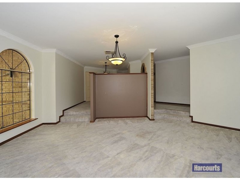 5 Summerlea Ave, Meadow Springs WA 6210