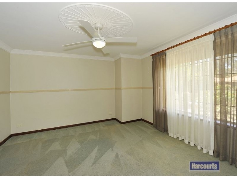 5 Summerlea Ave, Meadow Springs WA 6210