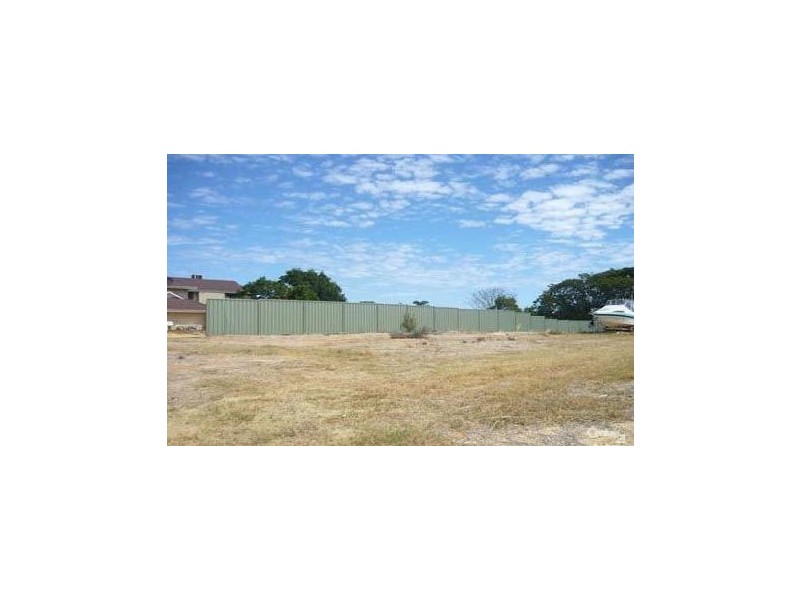 10 Wicklow Road, Halls Head WA 6210