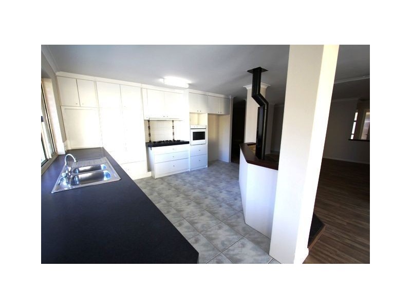 13 Ronsard Drive, San Remo WA 6210