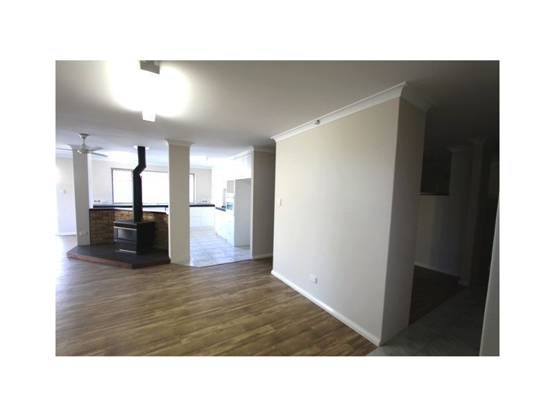 13 Ronsard Drive, San Remo WA 6210