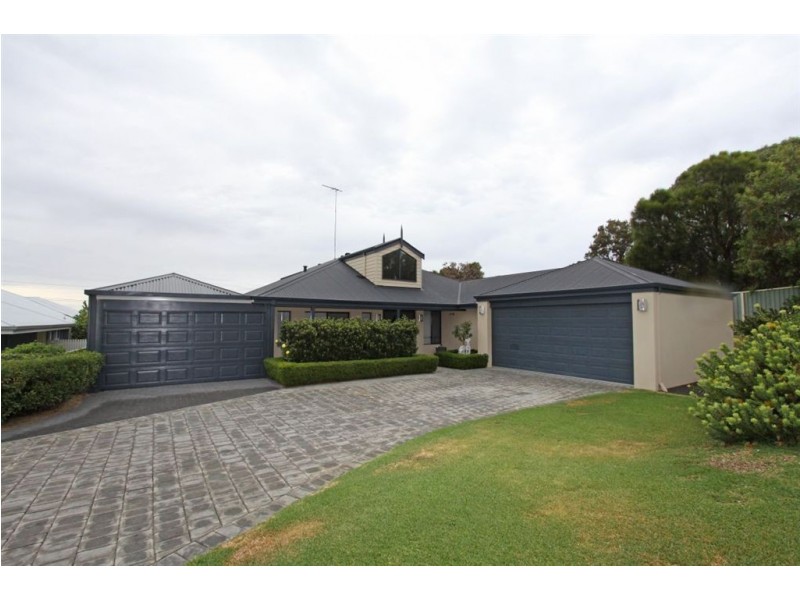 35 Peppertree Close, Wannanup WA 6210