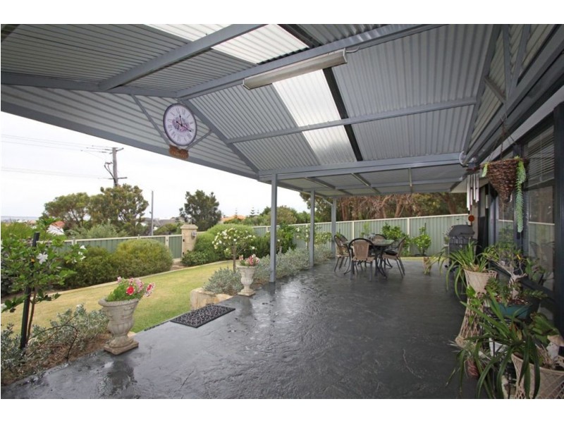 35 Peppertree Close, Wannanup WA 6210