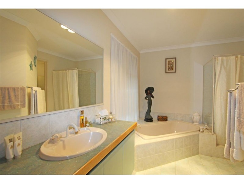 35 Peppertree Close, Wannanup WA 6210