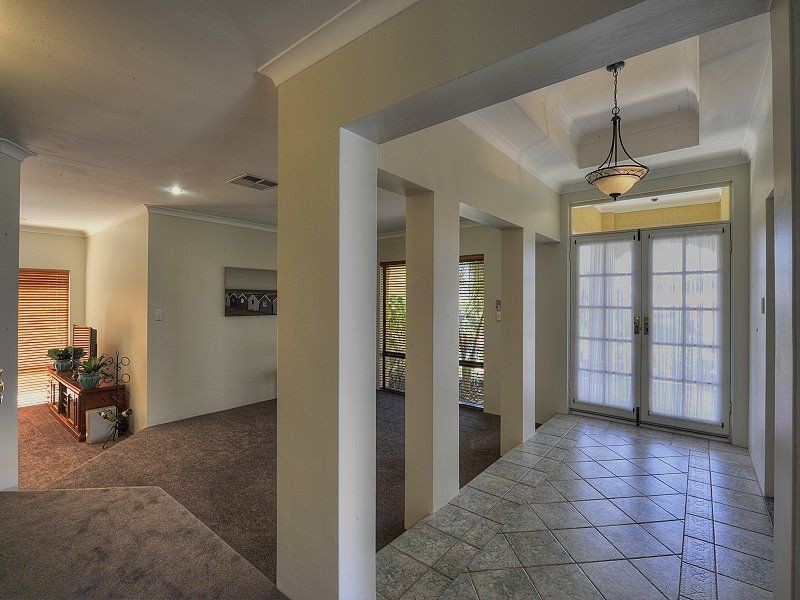 28 Caravel Way, Halls Head WA 6210