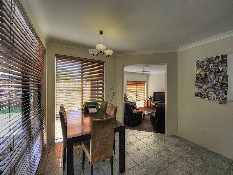 28 Caravel Way, Halls Head WA 6210