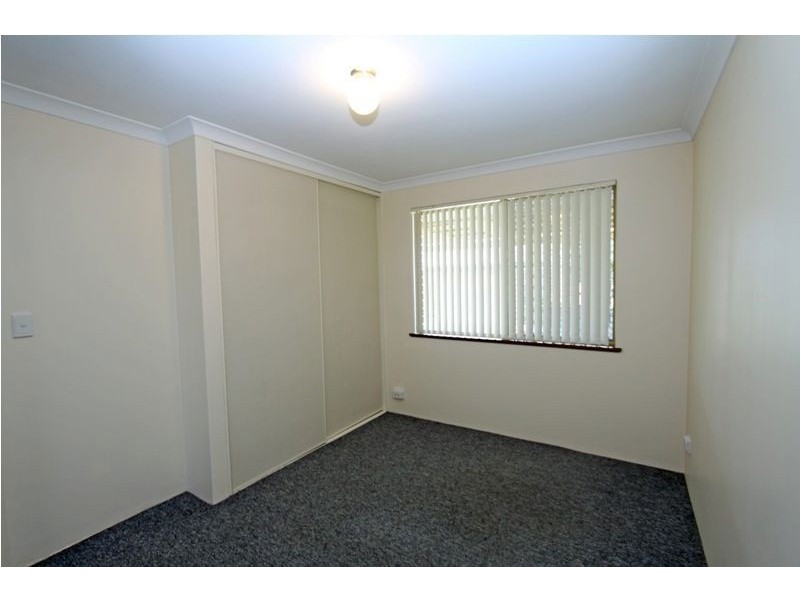 10 Saskatchewan Way, Greenfields WA 6210