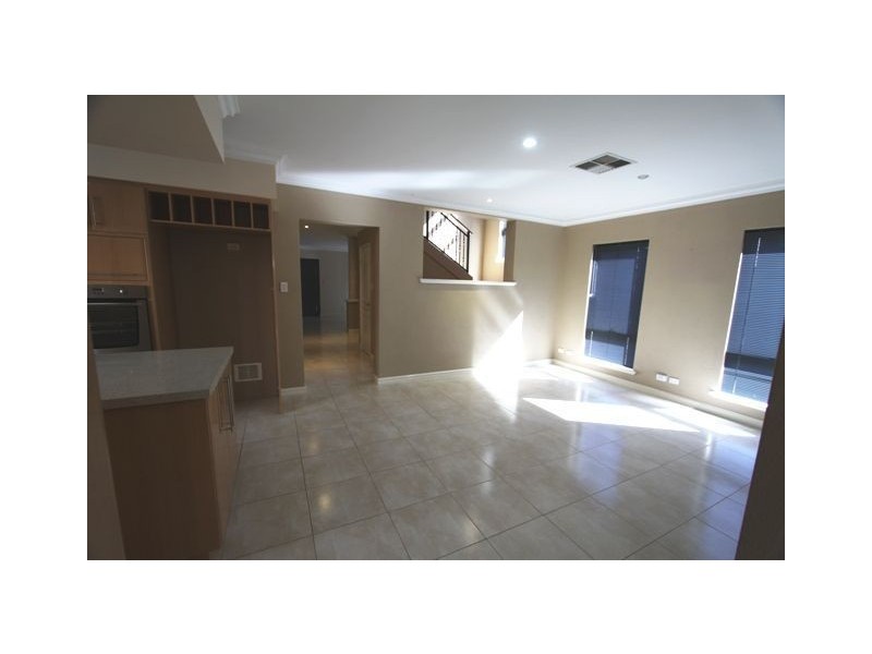 45 Darwin Terrace, Dudley Park WA 6210