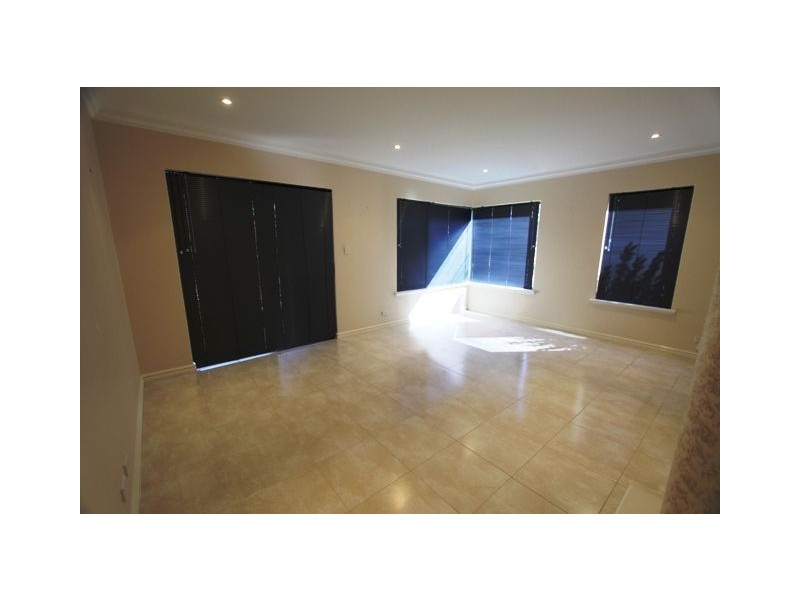 45 Darwin Terrace, Dudley Park WA 6210