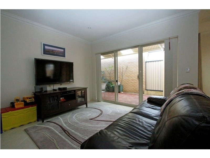 12c Wattleglen Avenue, Erskine WA 6210