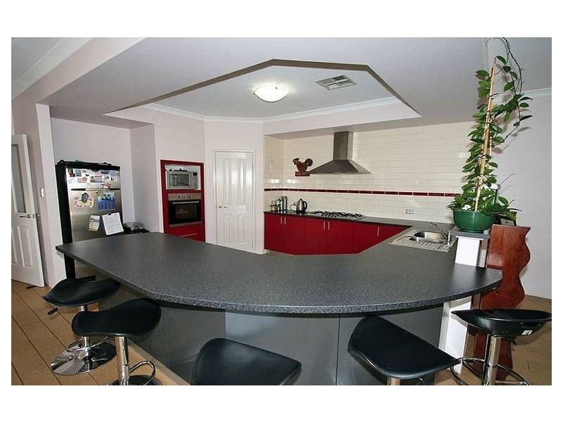 3 Petit Loop, Dudley Park WA 6210