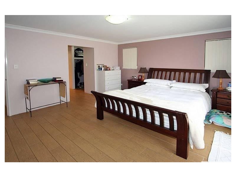 3 Petit Loop, Dudley Park WA 6210