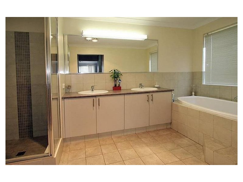 3 Petit Loop, Dudley Park WA 6210