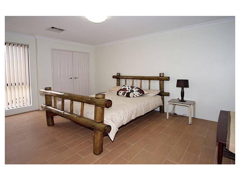 3 Petit Loop, Dudley Park WA 6210