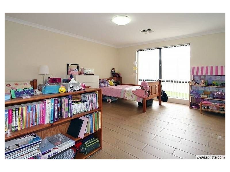 3 Petit Loop, Dudley Park WA 6210