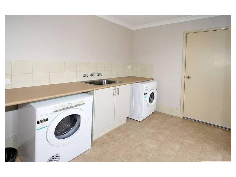 3 Petit Loop, Dudley Park WA 6210